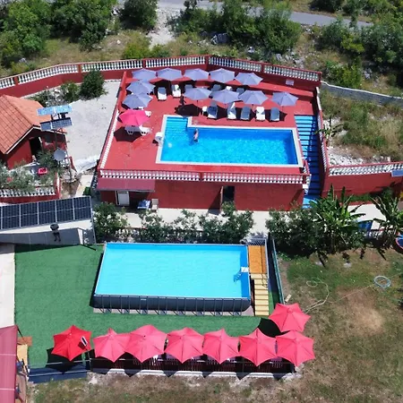 Red Apartman 4 Trebinje Exterior photo